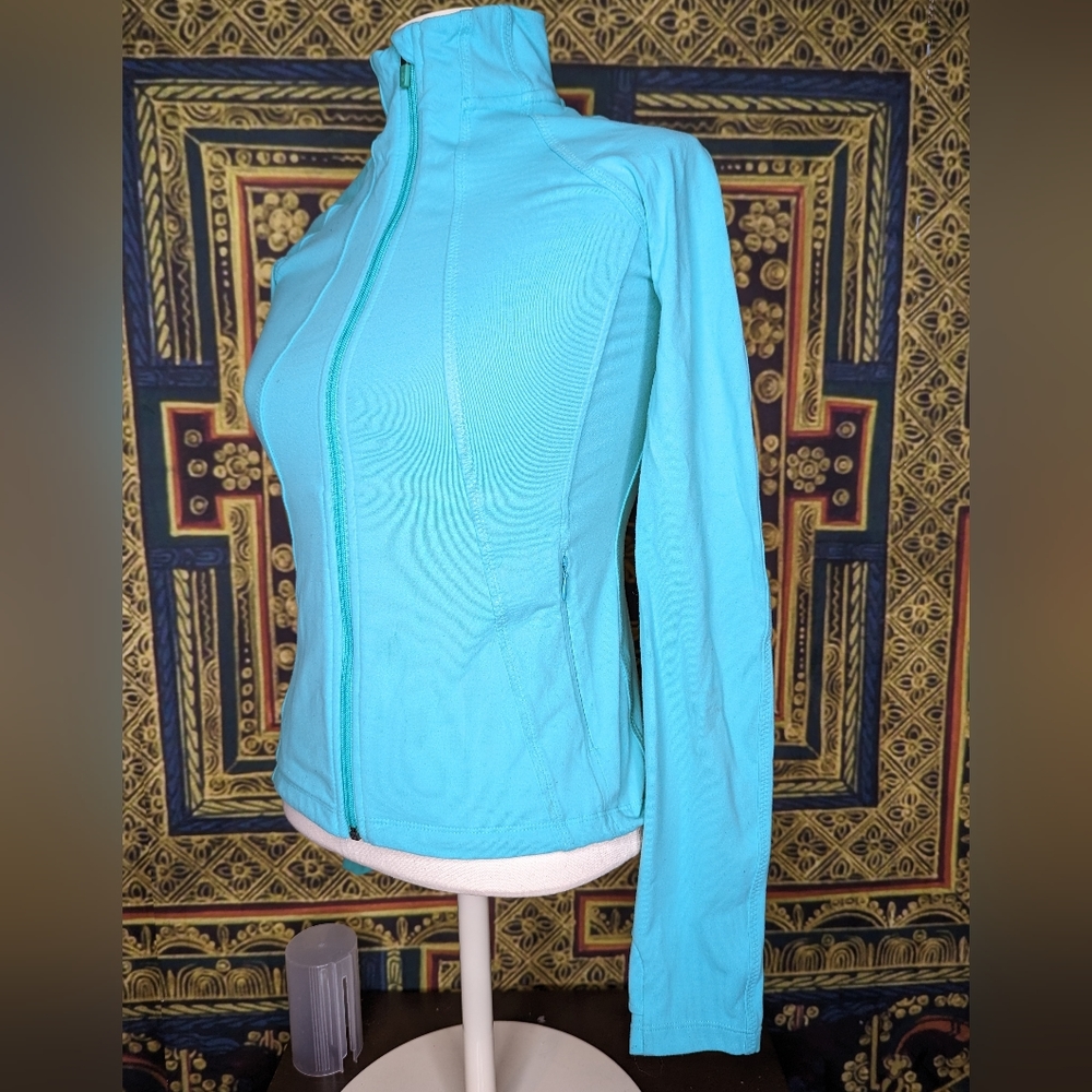 Athleta Cya Hope Jacket Turquoise Stretch Full Zip Mock Neck w/ Thumbholes XS